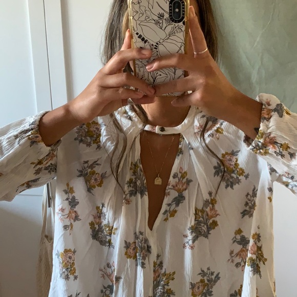 Tea Time Blouse // - Picture 3 of 7